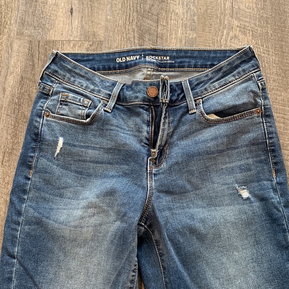 Old Navy Rockstar Mid-Rise Jeans - Picture 2 of 7